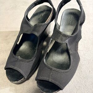 Elegant Black Women's Sandals